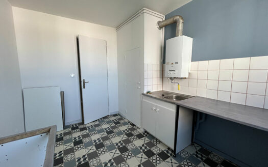À vendre Appartement Maromme La Maine F2 avec cave.
