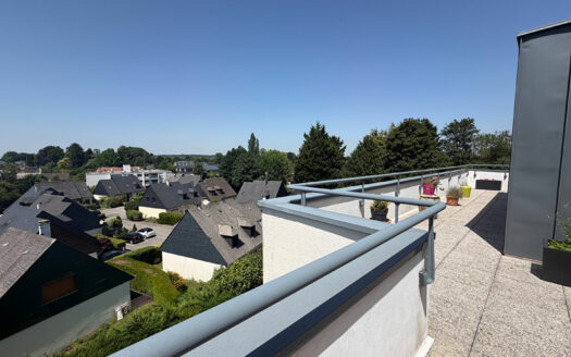 BOIS-GUILLAUME - APPARTEMENT D'EXCEPTION EN DERNIER ÉTAGE AVEC TERRASSE DE 126 m²