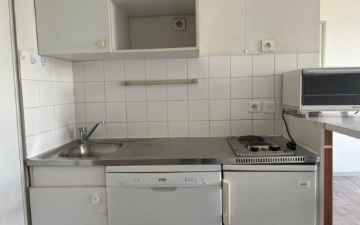 F2 Meublé de 39.95m² - ROUEN (CHU)