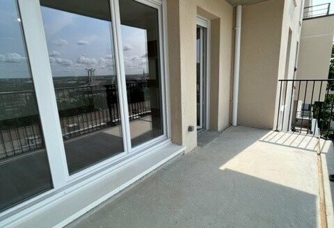 A LOUER - Appartement F3 de 63.88m² avec balcon - Quartier DOCKS