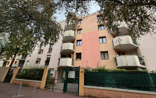 À vendre appartement F3 Rouen gauche avec balcon et parking
