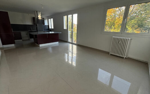 À vendre Appartement Rouen T3 avec cave et option garage.