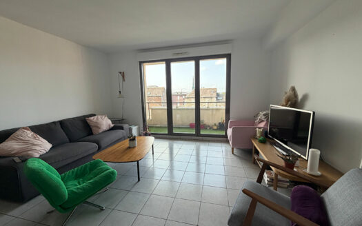 F4 lumineux avec balcon, parking et ascenseur - Rouen Gare