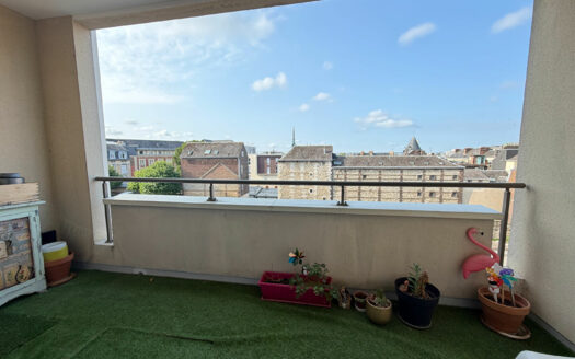 F4 lumineux avec balcon, parking et ascenseur - Rouen Gare