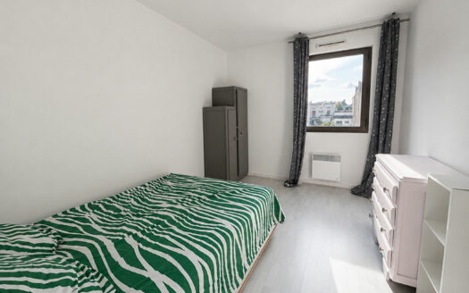 F4 lumineux avec balcon, parking et ascenseur - Rouen Gare