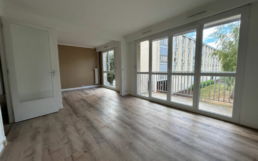 A vendre MONT SAINT AIGNAN Parc de la Scie  F4
