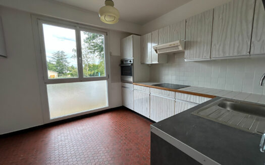 A vendre MONT SAINT AIGNAN Parc de la Scie  F4