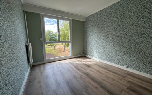 A vendre MONT SAINT AIGNAN Parc de la Scie  F4