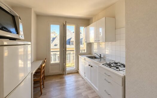 A LOUER - F3 de 75m² avec deux balcons - ROUEN