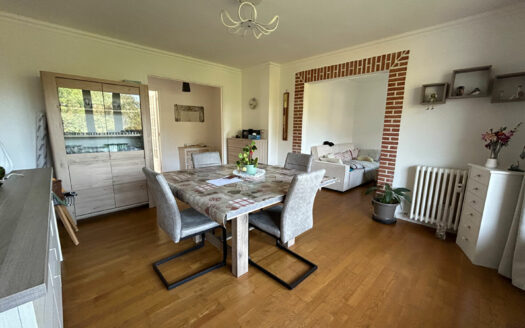 A vendre Appartement F3 Darnétal avec balcon, garage et cave.