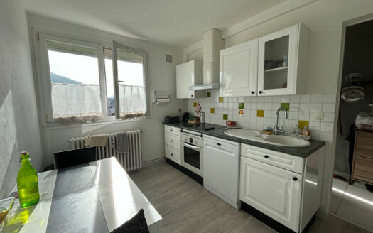 A vendre Appartement F3 Darnétal avec balcon, garage et cave.