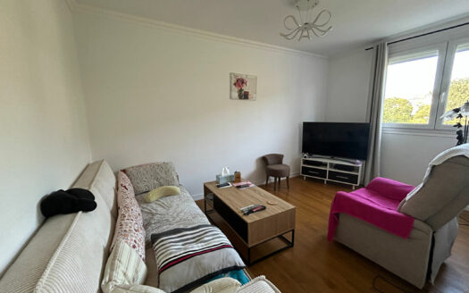 A vendre Appartement F3 Darnétal avec balcon, garage et cave.