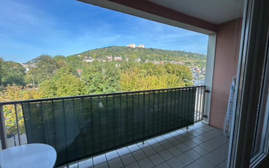 A vendre Appartement F3 Darnétal avec balcon, garage et cave.