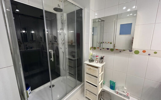 A vendre Appartement F3 Darnétal avec balcon, garage et cave.