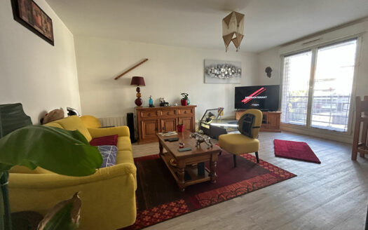 Appartement Sotteville Les Rouen F2 avec balcon et parking.