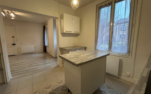 À vendre F2 duplex ROUEN-JOUVENET-GARE 41.71 m2