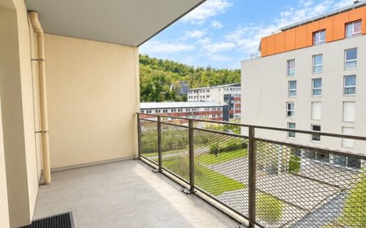 A LOUER - Appartement F3 avec parking et balcon - Rouen CHU