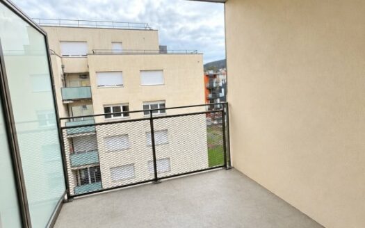 A LOUER - Appartement F3 avec parking et balcon - Rouen CHU